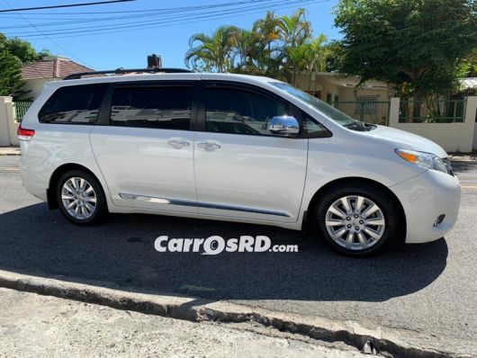 Toyota Sienna Minivan en venta