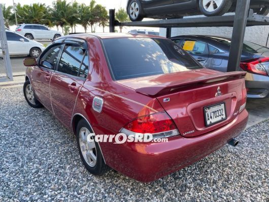 Mitsubishi Lancer Carros en venta