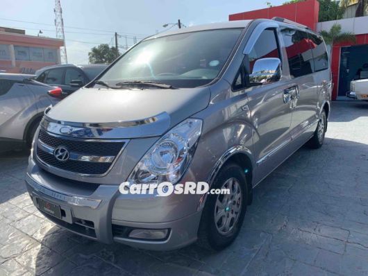 Hyundai Grand Starex Carros en venta