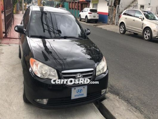 Hyundai Elantra Carros en venta