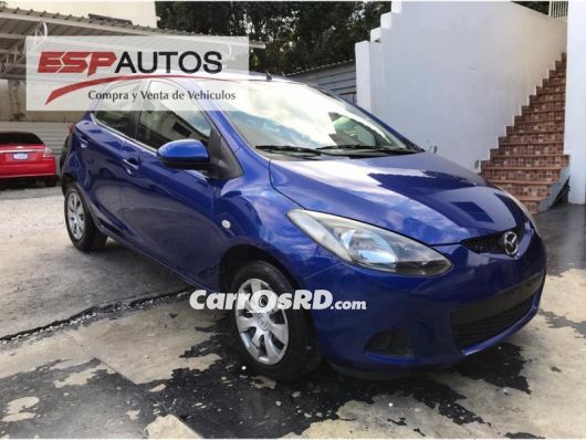 Mazda Demio Carros en venta