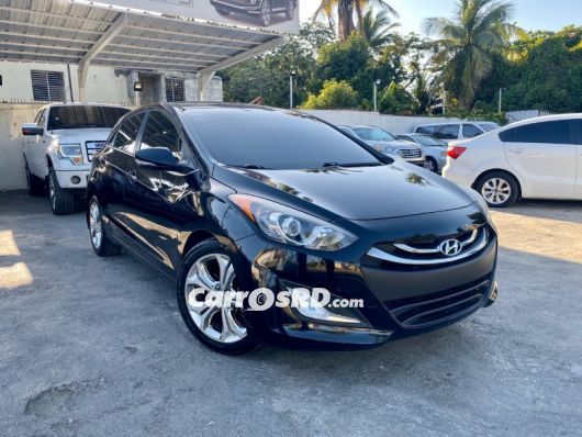 Hyundai Elantra Carros en venta