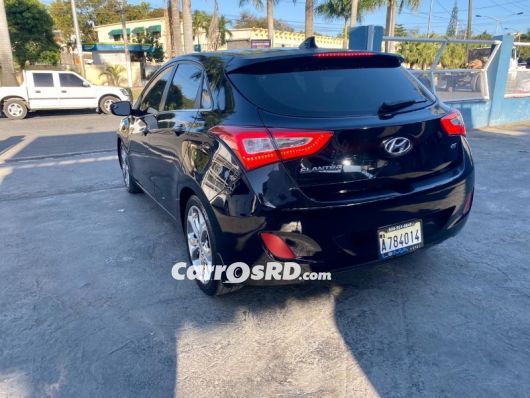 Hyundai Elantra Carros en venta