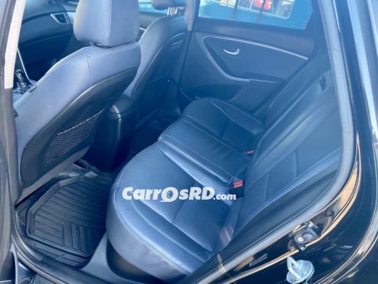 Hyundai Elantra Carros en venta