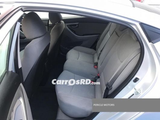 Hyundai Elantra Carros en venta