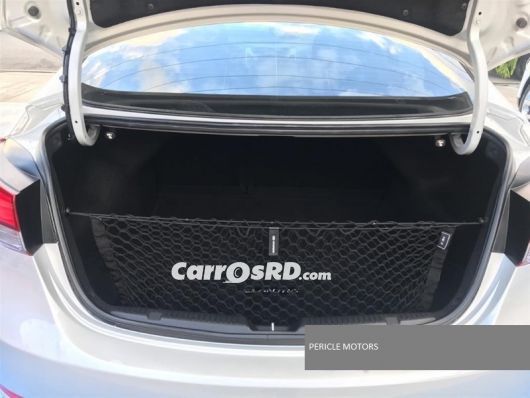 Hyundai Elantra Carros en venta