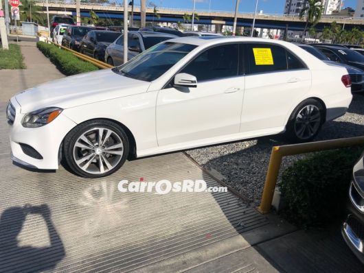 Mercedes-Benz Clase E Carros en venta