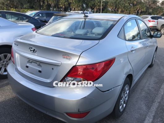 Hyundai Accent Carros en venta