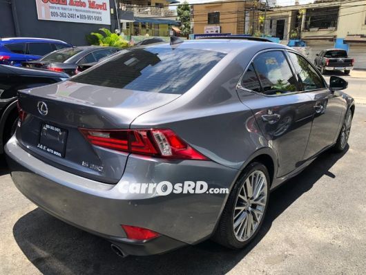 Lexus IS Carros en venta