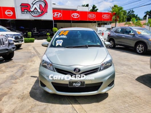 Toyota Vitz Jeepeta en venta