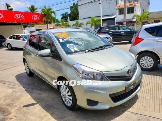Toyota Vitz Jeepeta en venta