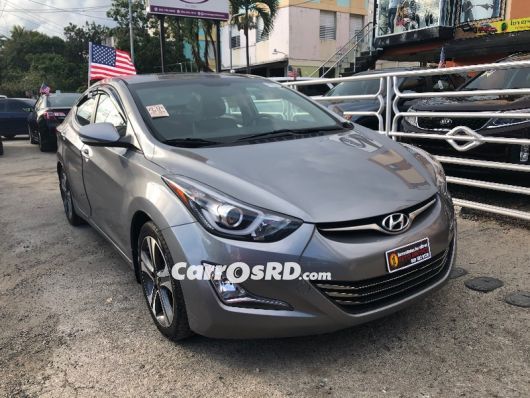 Hyundai Elantra Carros en venta