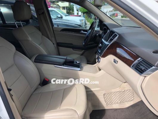 Mercedes-Benz Clase ML Jeepeta en venta