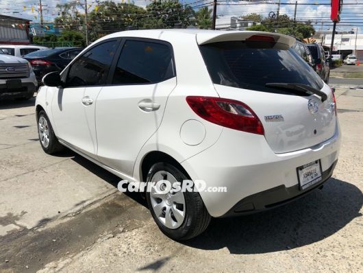 Mazda Demio Jeepeta en venta