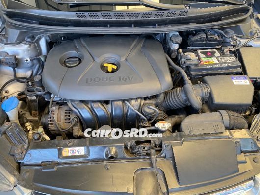 Hyundai Elantra Carros en venta
