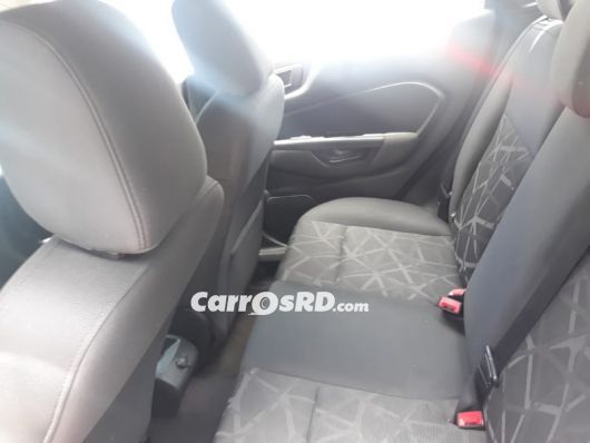 Ford Fiesta Carros en venta