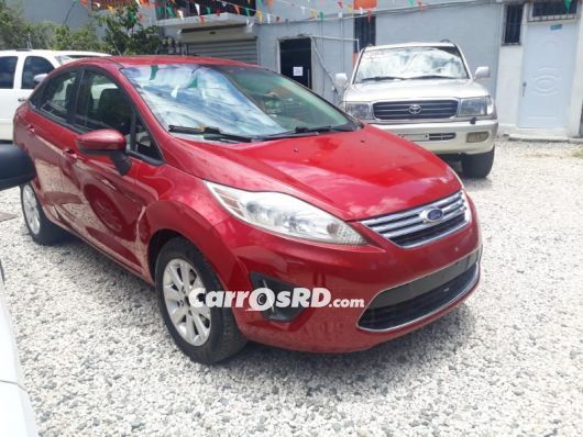 Ford Fiesta Carros en venta
