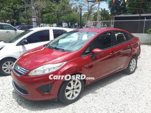 Ford Fiesta Carros en venta