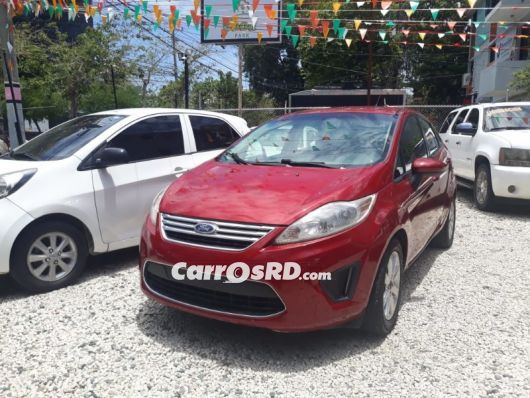 Ford Fiesta Carros en venta