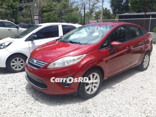 Ford Fiesta Carros en venta