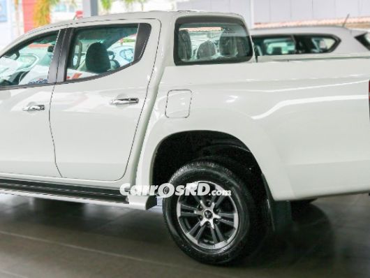 Mitsubishi L200 Camioneta en venta