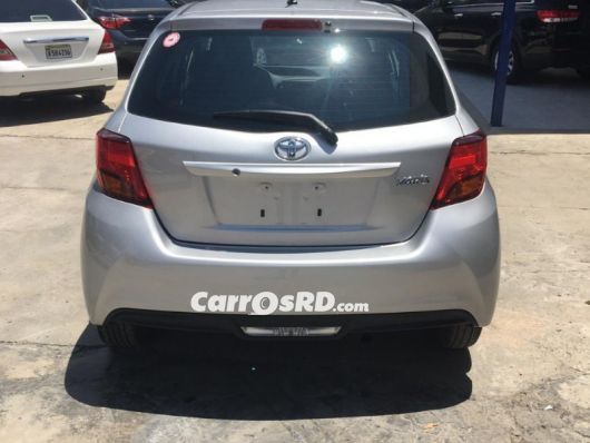 Toyota Yaris Carros en venta