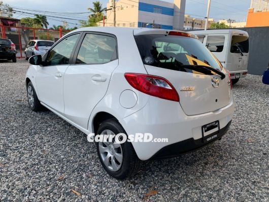 Mazda Demio Hatchback en venta