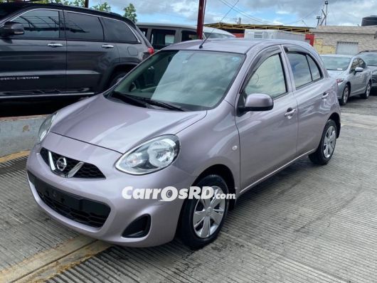 Nissan March Carros en venta