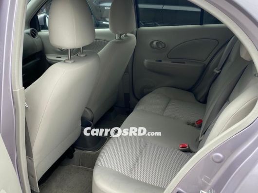 Nissan March Carros en venta