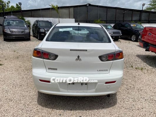 Mitsubishi Lancer Carros en venta