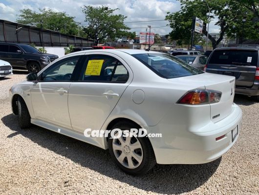 Mitsubishi Lancer Carros en venta