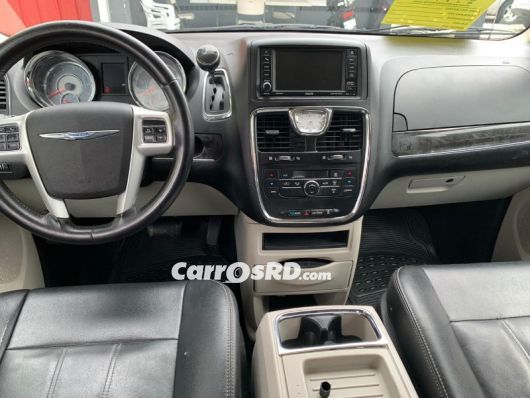 Chrysler Town and Country Minivan en venta