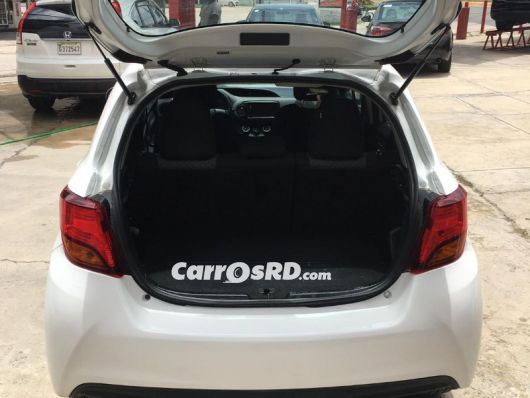 Toyota Yaris Carros en venta