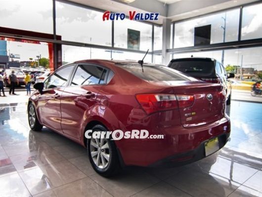 Kia Rio Carros en venta