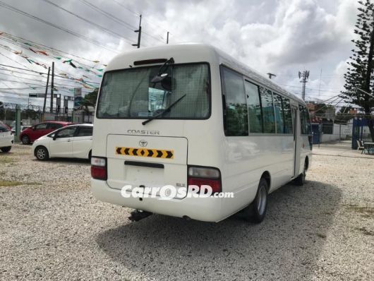 Toyota Coaster Autobus en venta