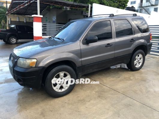 Ford Escape Jeepeta en venta