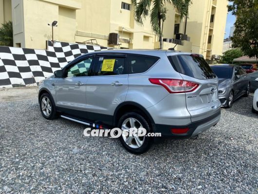 Ford Escape Jeepeta en venta