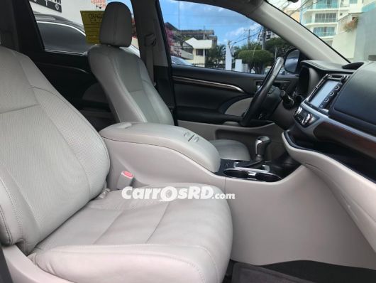 Toyota Highlander Jeepeta en venta