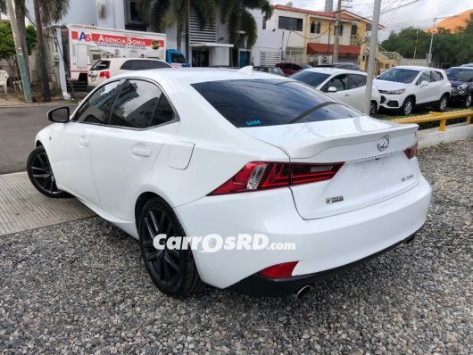 Lexus IS Carros en venta