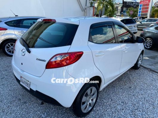 Mazda Demio Hatchback en venta