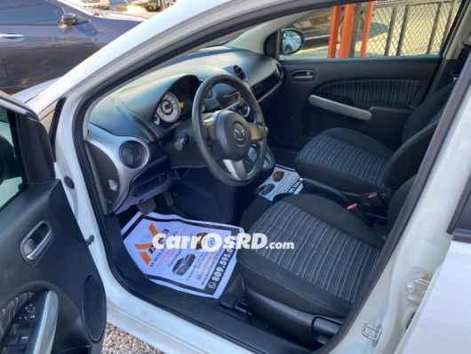 Mazda Demio Hatchback en venta