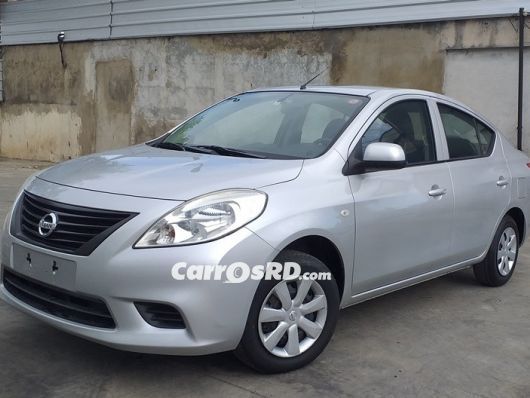Nissan Versa Jeepeta en venta