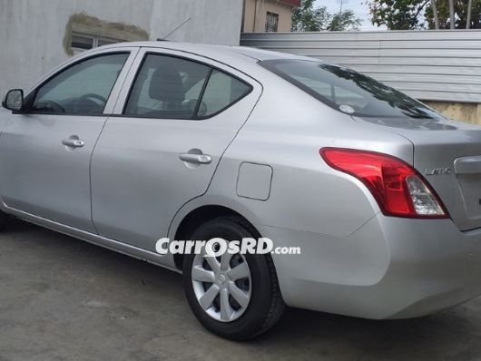 Nissan Versa Jeepeta en venta