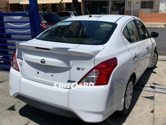 Nissan Versa Carros en venta