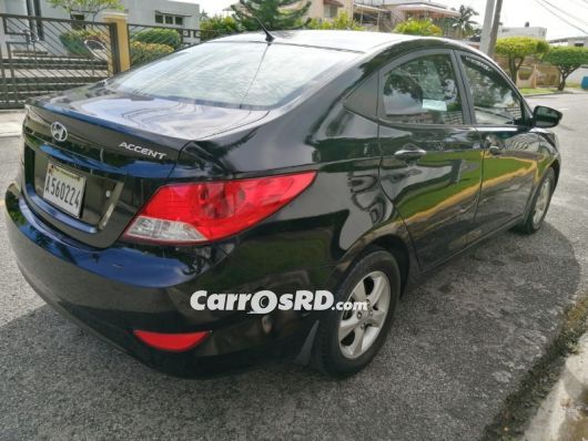 Hyundai Accent Jeepeta en venta