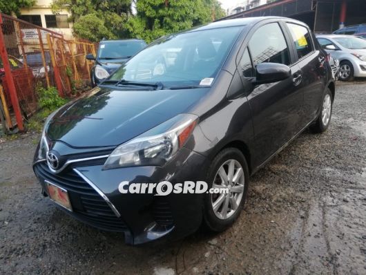 Toyota Yaris Carros en venta