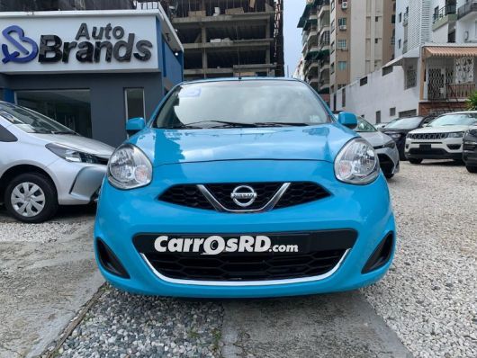 Nissan March Jeepeta en venta