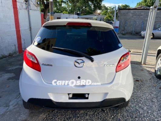 Mazda Demio Carros en venta