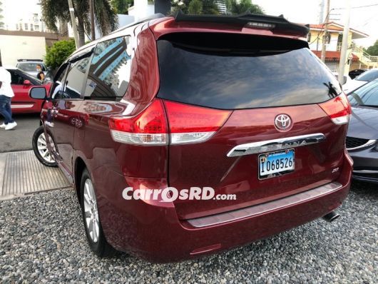 Toyota Sienna Minivan en venta
