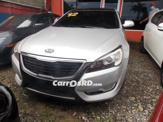 Kia K7 Carros en venta